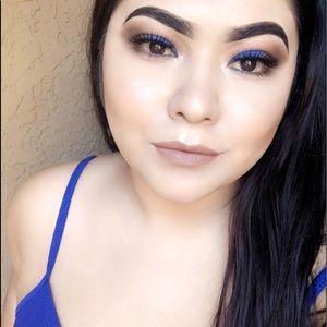 Meet your Posher, Yasmeli